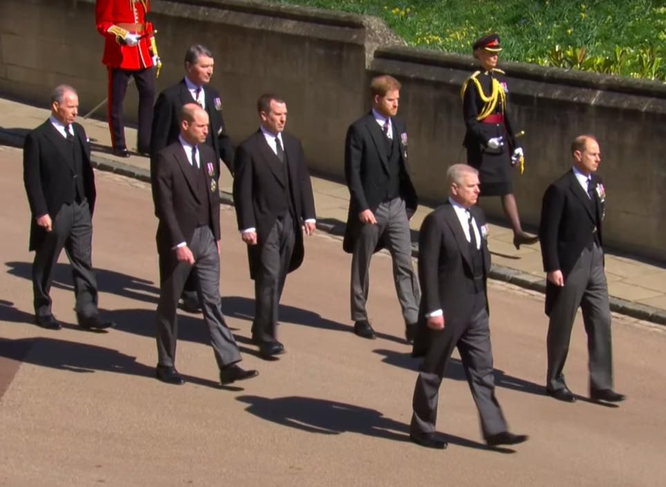 Książę Harry, książę William, książę Andrzej – pogrzeb księcia Filipa
