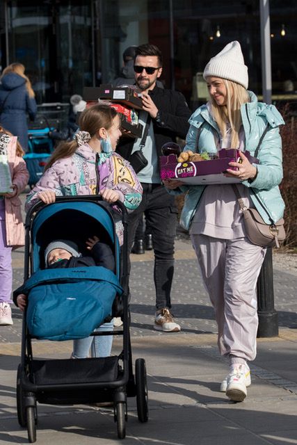 Barbara Kurdej-Szatan i Rafał Szatan z dziećmi