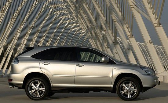 Hybrydowy terenowiec - Lexus RX 400h