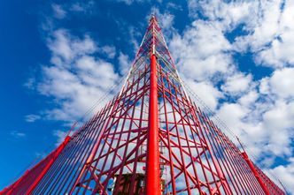 "Money. To się liczy". 5G – kiedy zacznie działać w Polsce?