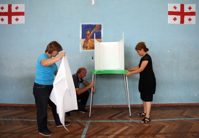 Wybory w Gruzji. Rozpoczęło się głosowanie