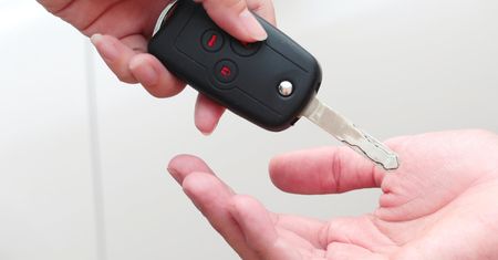 Car sharing w Polsce rośnie w siłę. Nowa usługa w Warszawie
