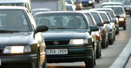 Sytuacja w Warszawie. Ulica otwarta po 3 latach. Gigantyczne korki