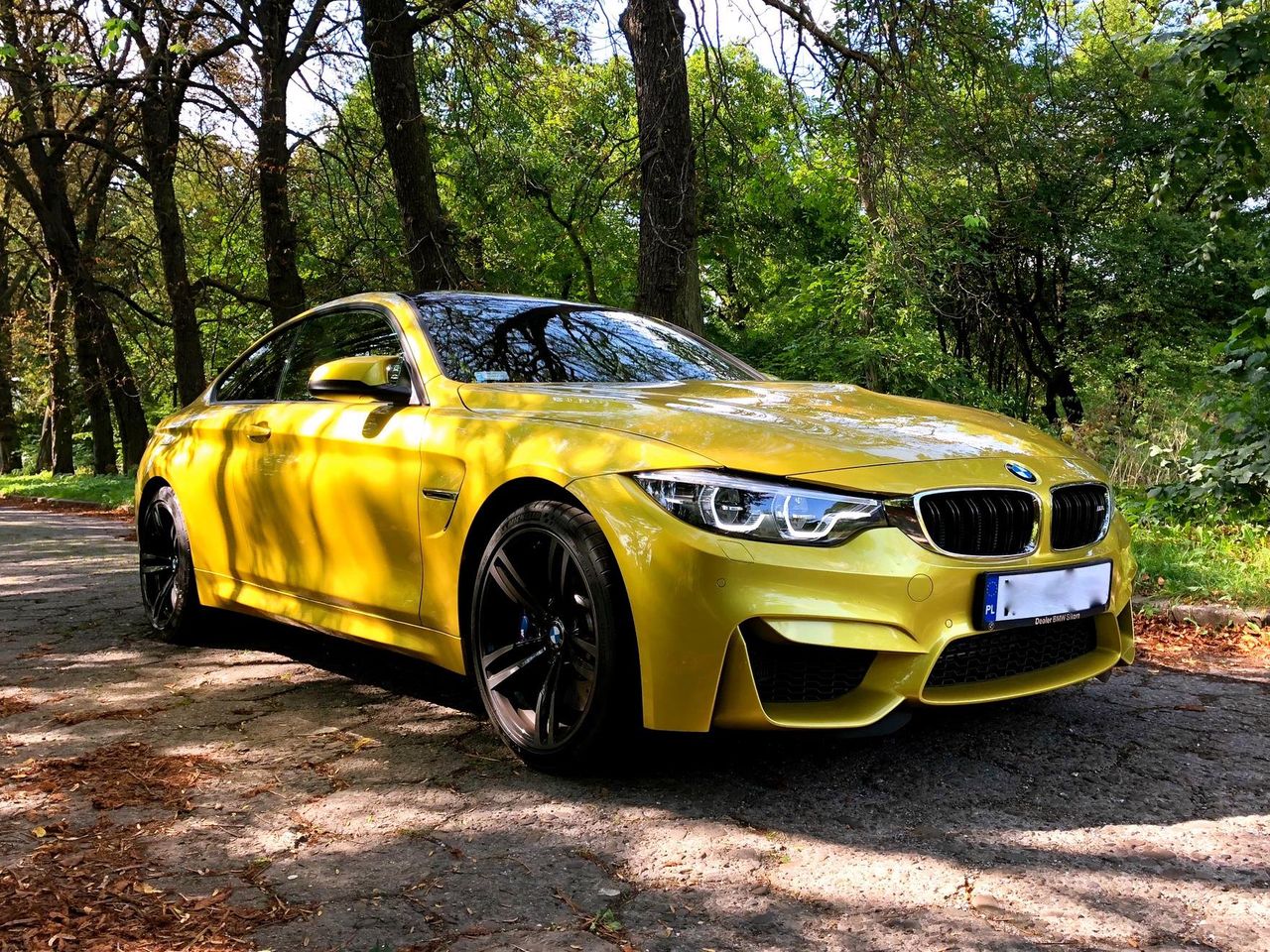 W Gliwicach ukradli żółte BMW M4. Na znalazcę czeka nagroda