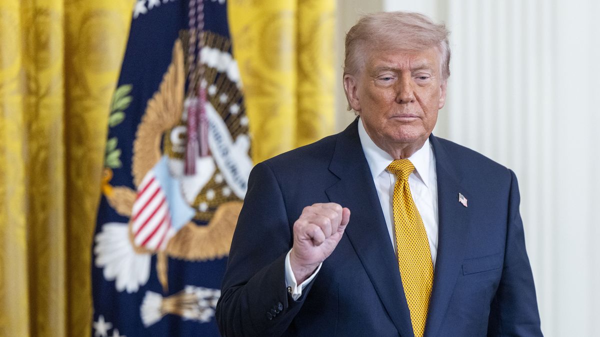 US President Donald Trump delivers remarks during a Military Mother's Day Event in the East Room of the White House. Washington, DC, USA, 06 May 2026. EPA/SHAWN THEW Dostawca: PAP/EPA.