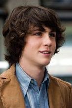 ''Noah'': Logan Lerman i Douglas Booth synami Noego