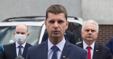 Zdalne nauczanie w przyszłym roku? Dariusz Piontkowski: "Najgorszy scenariusz"