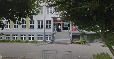 Koronawirus. Ognisko COVID-19 w szkole. Stu uczniów na kwarantannie