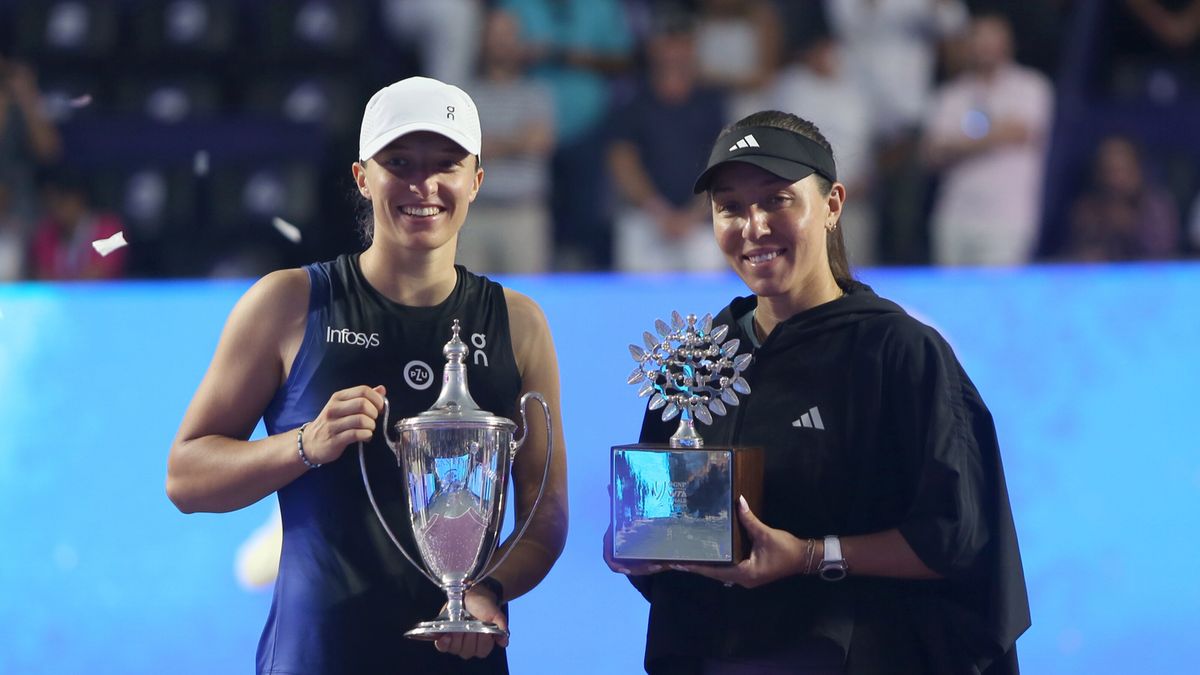 PAP/EPA / Alonso Cupul / Na zdjęciu: Iga Świątek i Jessica Pegula