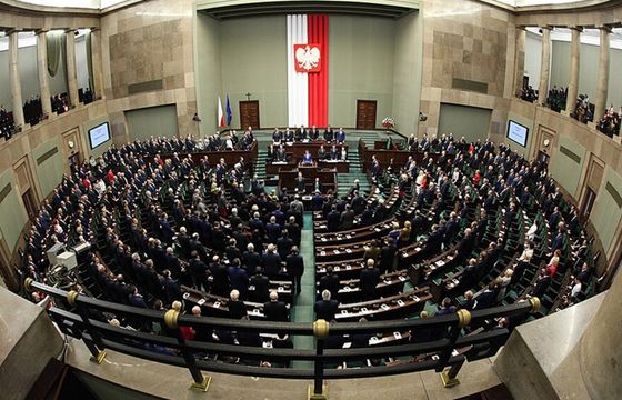Poseł koalicji rządzącej szuka ghostwritera do współpracy