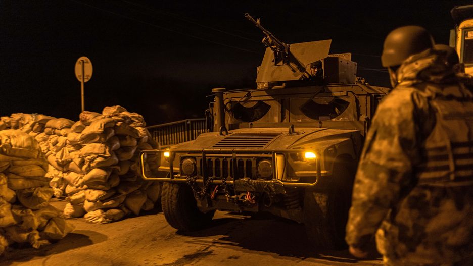 Wojna w Ukrainie. Rosjanie zapowiadają "wznowienie ofensywy". Kijów przygotowuje się na atak. Na zdjęciu ukraińskie wojsko w stolicy Ukrainy 