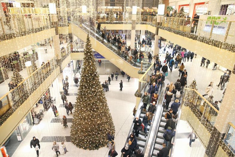 Polacy prezenty bardziej kupowali w listopadzie niż w grudniu