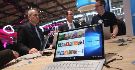 Windows 10. Majowa aktualizacja wstrzymana na niektórych laptopach Microsoftu