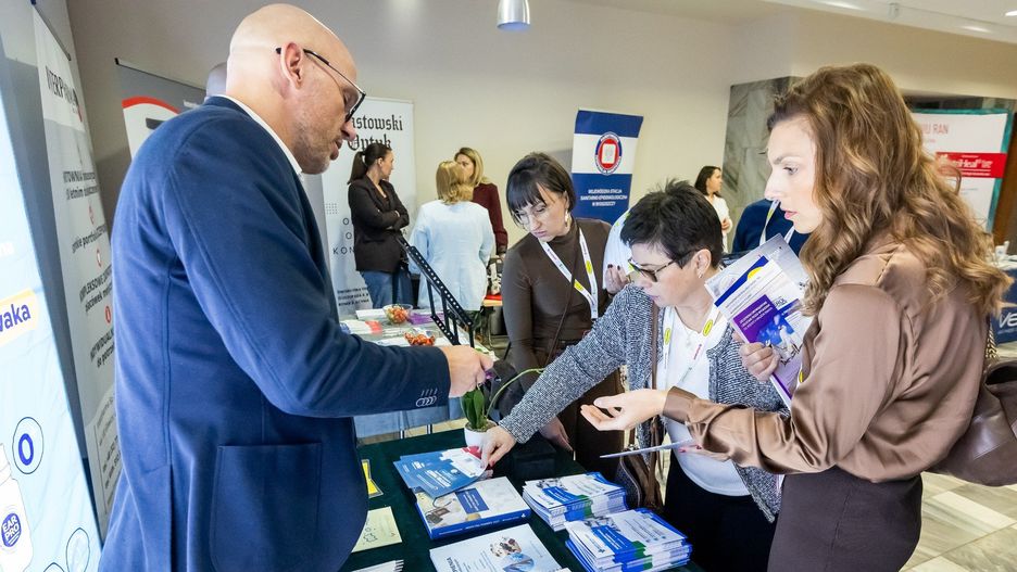 Uczestnicy konferencji dowiedzieli się jakie szczepienia i środki profilaktyczne są zalecane w różnych częściach świata.