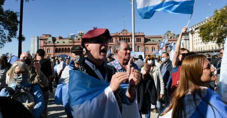 Roczna inflacja w Argentynie może dojść do 100 proc.