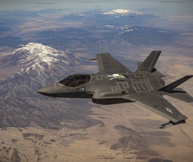 USA będą bronić tankowców przed Iranem. Wysyłają myśliwce i okręt wojenny