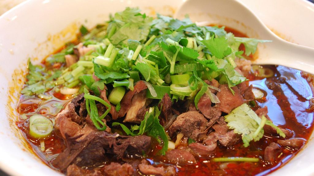 Podroby z kurczaka gotowane na wolnym ogniu