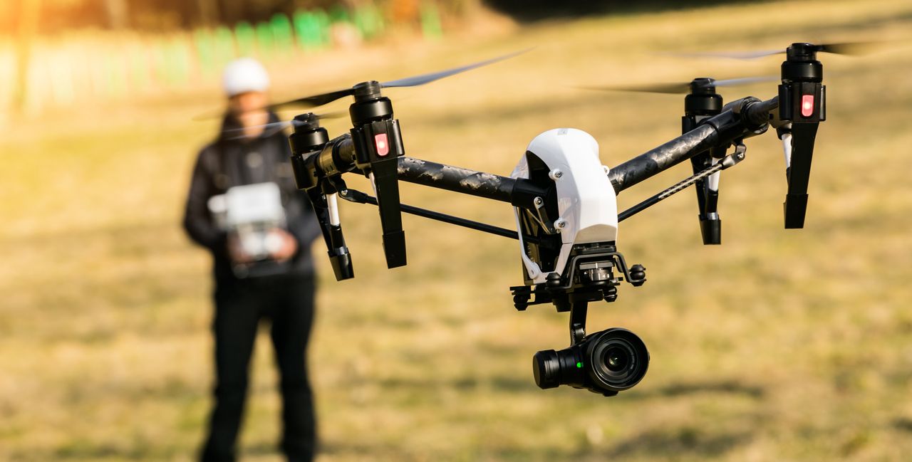 Kielce: Wsparcie na szkolenia z obsługi dronów dla służb mundurowych