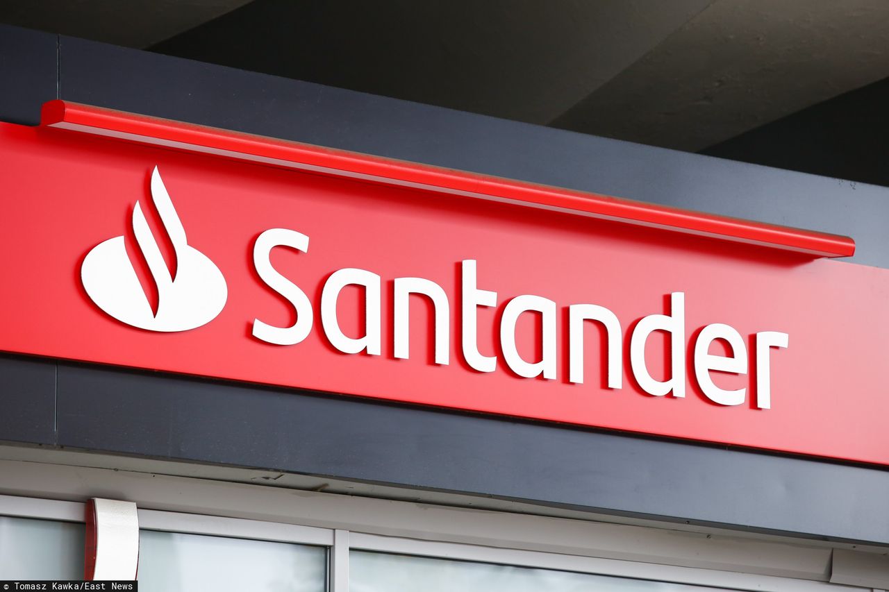 Bank Santander ostrzega przed phishingiem, fot. Tomasz Kawka/East News