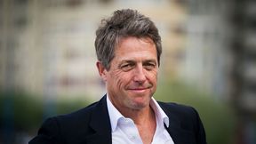 Tenis. Hugh Grant rozpoczął od zwycięstwa. Słynny aktor bierze udział w mistrzostwach Szwecji