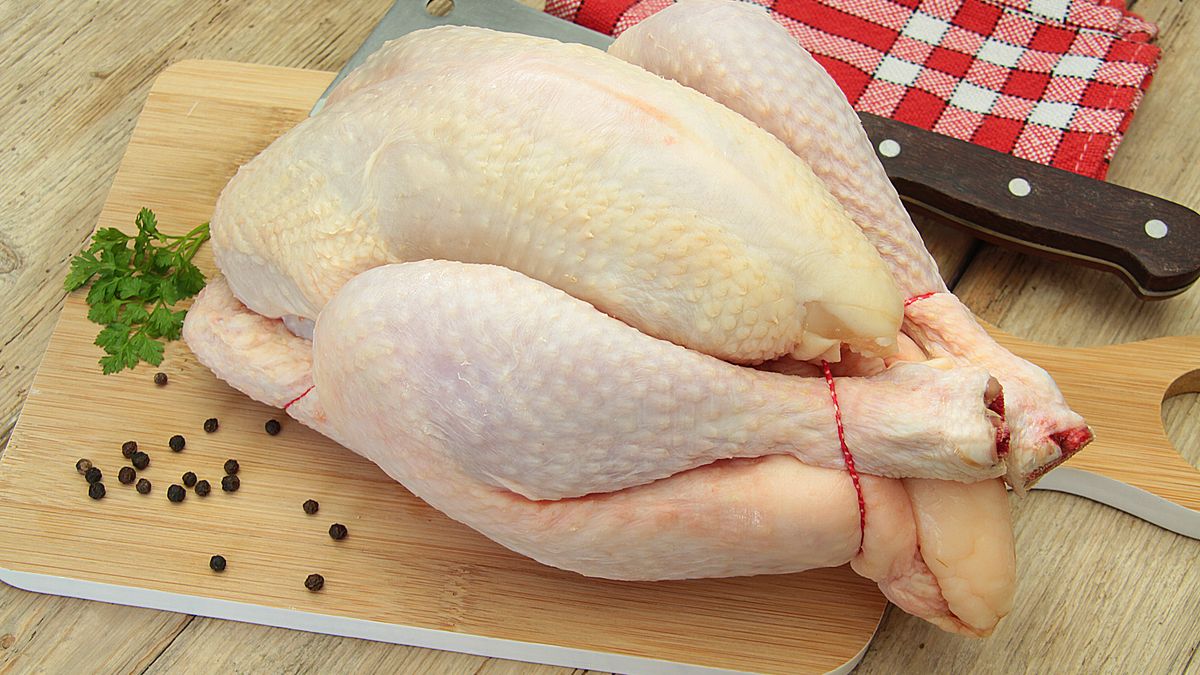 Surowy kurczak do pieczenia (samo mięso ciemne)