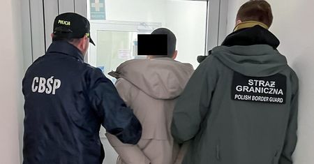 "Wor w zakonie" zatrzymany na Lotnisku Chopina. Człowiek o 39 tożsamościach