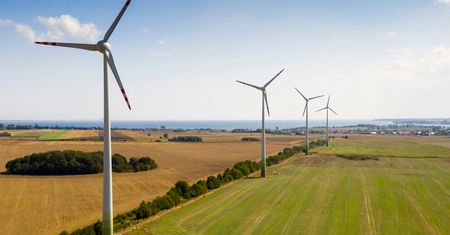 Przydomowa turbina wiatrowa - czy to się opłaca?