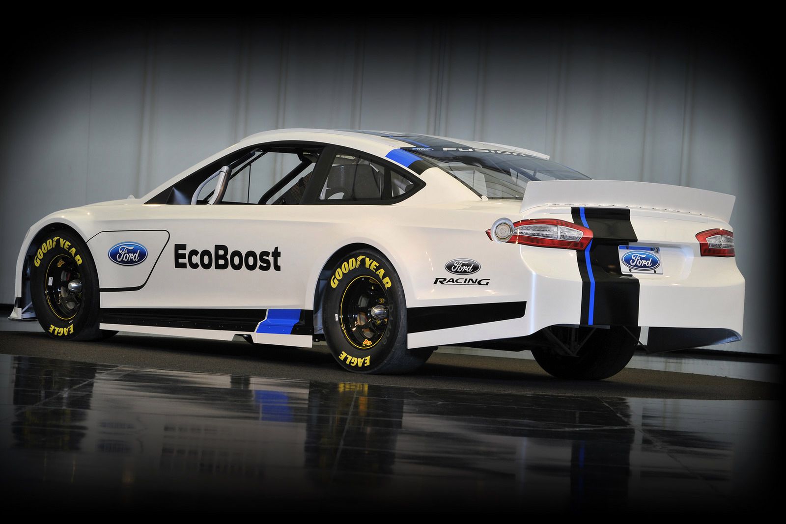 2013 Ford Fusion/Mondeo NASCAR Sprint Cup Car