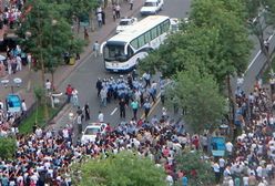 Zamieszki w Chinach: 156 osób zabitych i 800 rannych