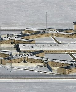 Rząd USA kupuje więzienie dla więźniów z Guantanamo