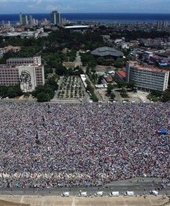 Setki tysięcy ludzi na koncercie na rzecz pokoju