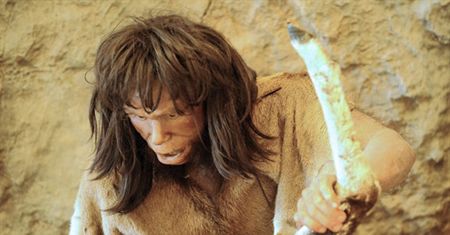 Naukowcy: neandertalczycy byli macho
