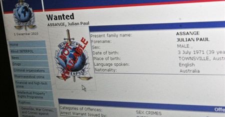 Nakaz aresztowania uzupełniony - zatrzymają Assange'a?