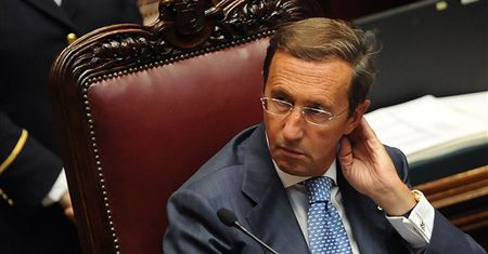 Ostatni sojusznik Berlusconiego chce szybszych wyborów