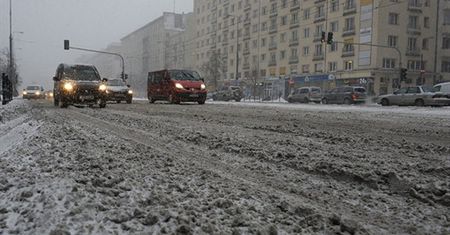 Armageddon na drogach: 99 wypadków, zginęło sześć osób