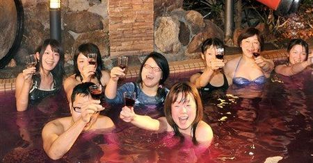 Beaujolais nouveau - w tym winie możesz się wykąpać