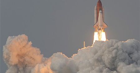 Endeavour nareszcie wystartował - za szóstym podejściem