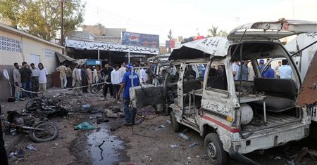 Krwawy zamach w największym mieście Pakistanu