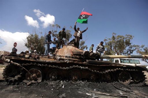 NATO przejmuje dowodzenie nad operacją w Libii