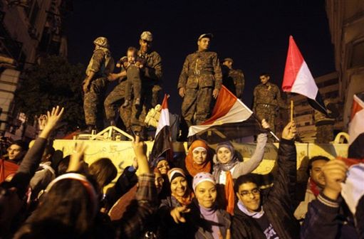 "Obawiam się o Egipt, armia może nie oddać władzy"