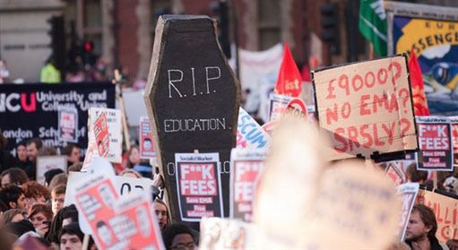 W Londynie wrze - gigantyczna demonstracja studentów