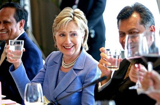 Clinton: Próby powrotu Zelayi "nierozsądne"