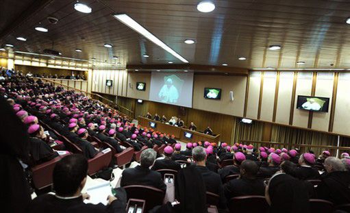 Watykan: manipulowanie religią przyczyną przemocy