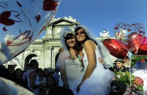 Wielotysięczna manifestacja gejów w Madrycie