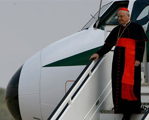 Papieski wysłannik odwołuje sobotni przylot do Polski