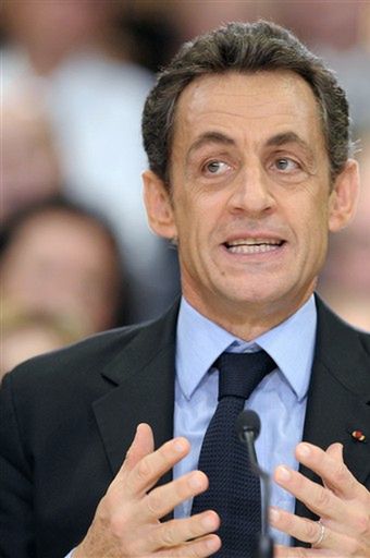 Sarkozy i Brown za wprowadzeniem podatku dla bankierów