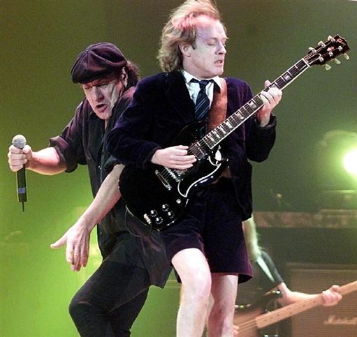 AC/DC co raz rozbrzmiewa na australijskich cmentarzach