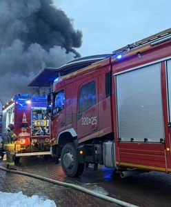 Kłęby dymu nad Skawiną. W akcji blisko 100 strażaków