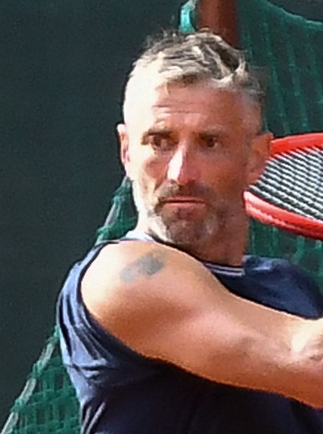  Maciej Dowbor