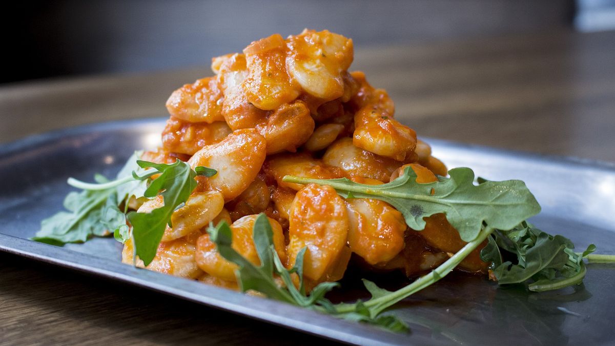 Surowa potrawka z kurczaka (mięso i skóra)